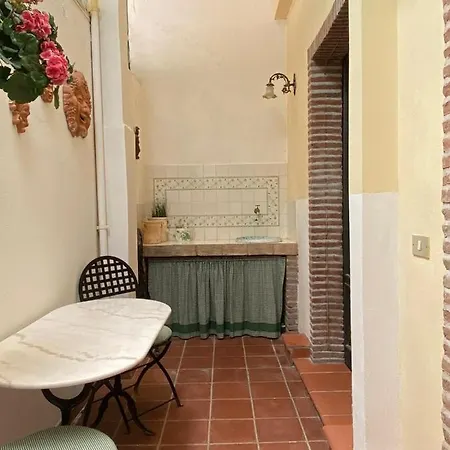 Casa Ivi In Center Apartment *